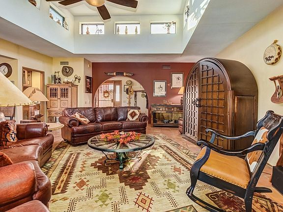 5th image of 1132 N Paseo De Golf