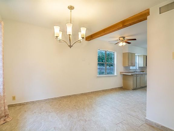 4th image of 2515 Tolosa Dr