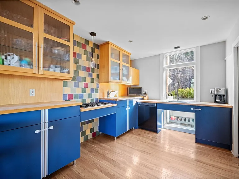 101 Brosville St — Photo 11