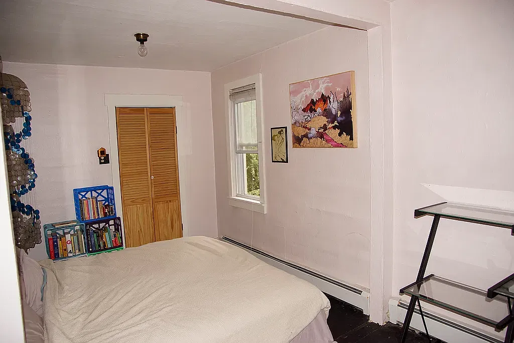 3 bed, 690 sqft, $3,000 — Photo 3