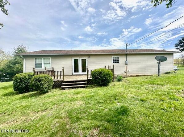 154 Sub Hollow Dr, Rose Hill, VA 24281
