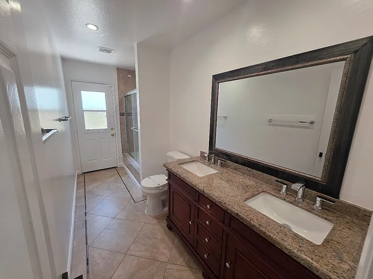 12947 Arabella Pl — Photo 44
