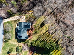 2636 Touchstone Cir, Newton, NC 28658