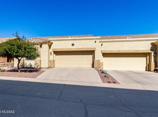 496 W Knotwood St, Green Valley, AZ 85614