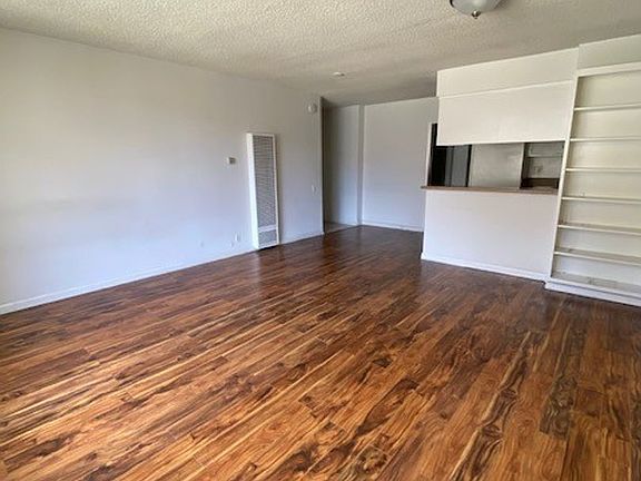 2nd image of 400 S Harvard Blvd #322