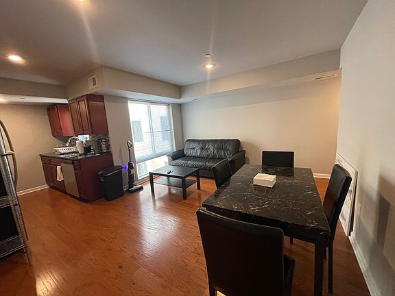 2nd image of 622 S 42nd St #4
