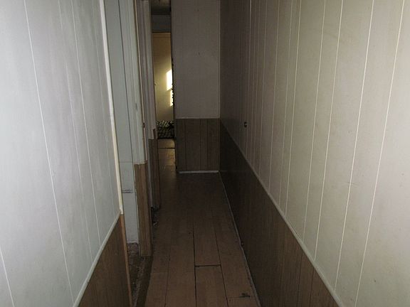 4th image of 229 Hieber Dr