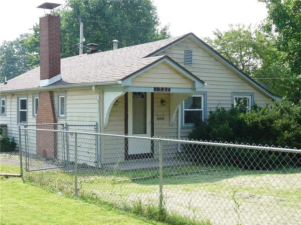 1327 N Grant St photo 1