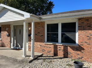 666 N Walnut St, Manteno, IL