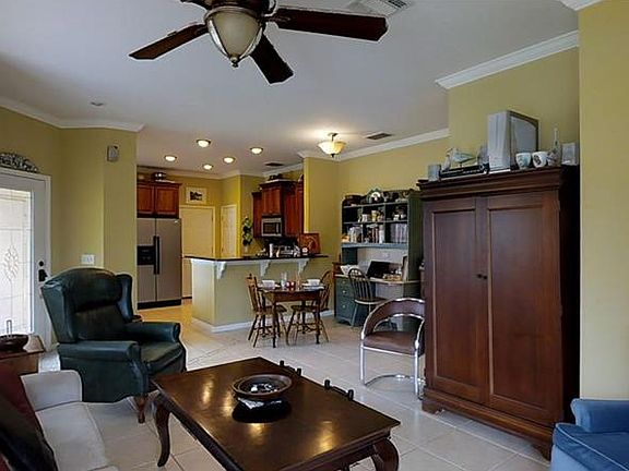 4th image of 346 Lake Cassidy Dr
