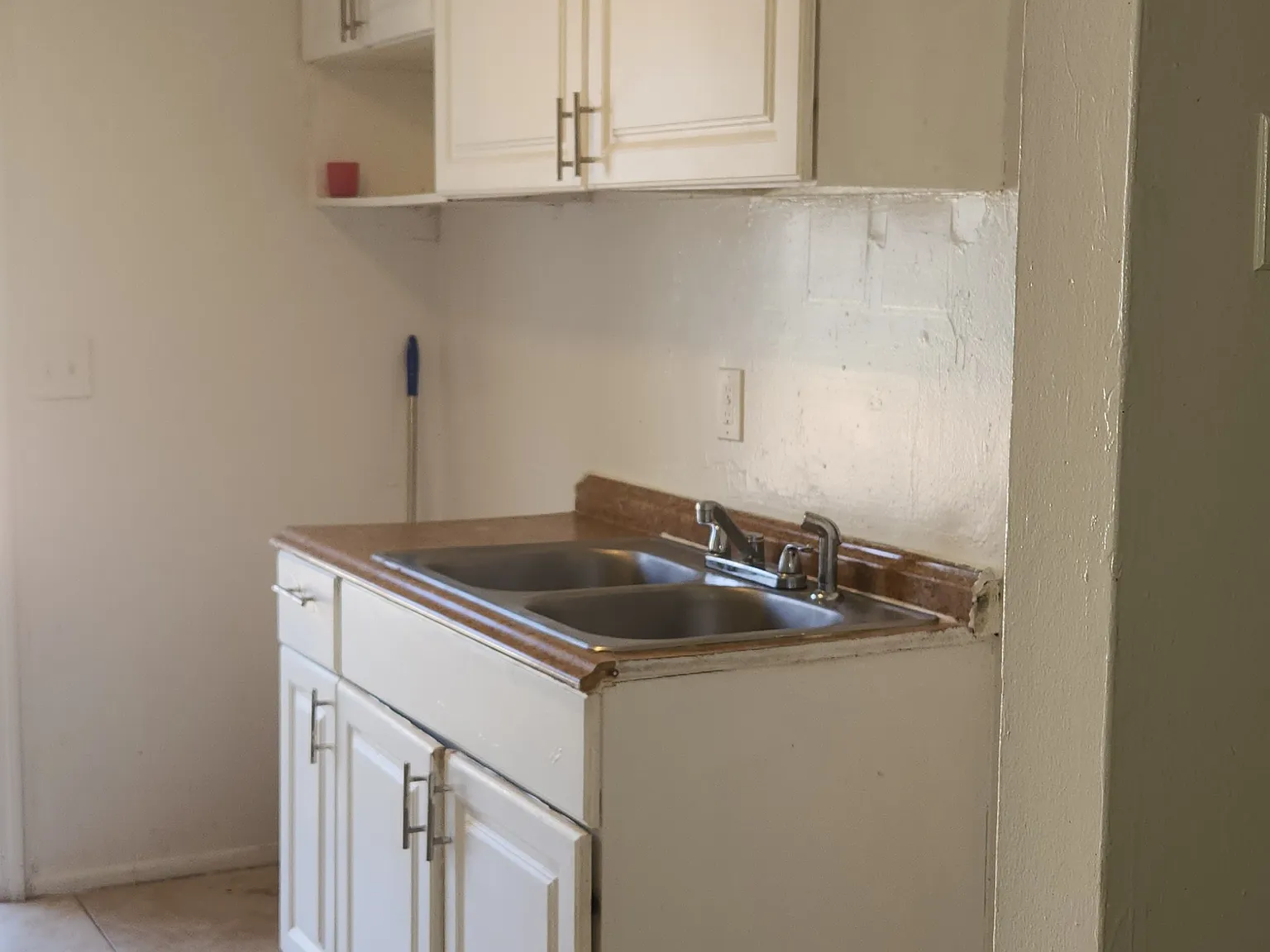 2 bed, $1,300 — Photo 4