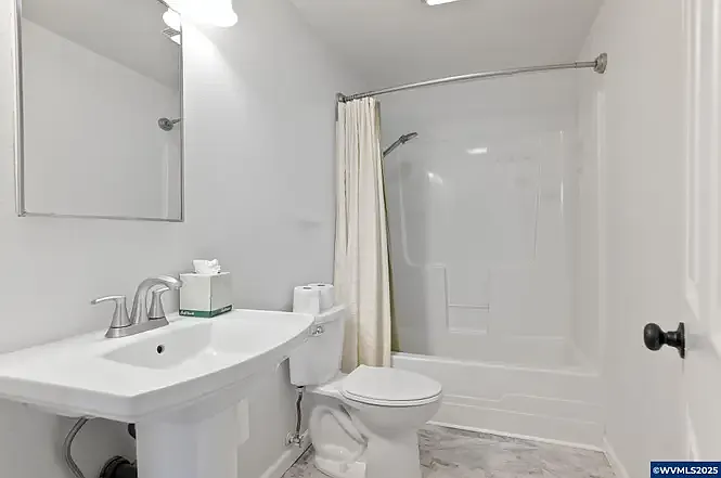 431 Geary St SE — Photo 5