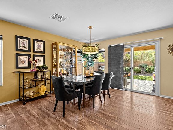 5th image of 759 Star Apple Ln