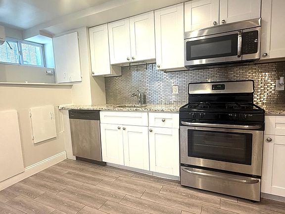 3rd image of 673 Metropolitan Ave #1F