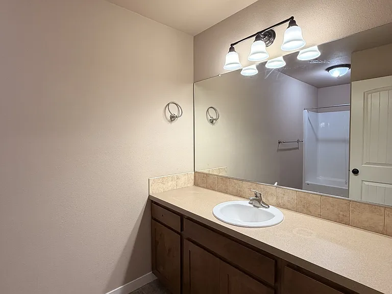7207 Spencer Ave NE #1 — Photo 15