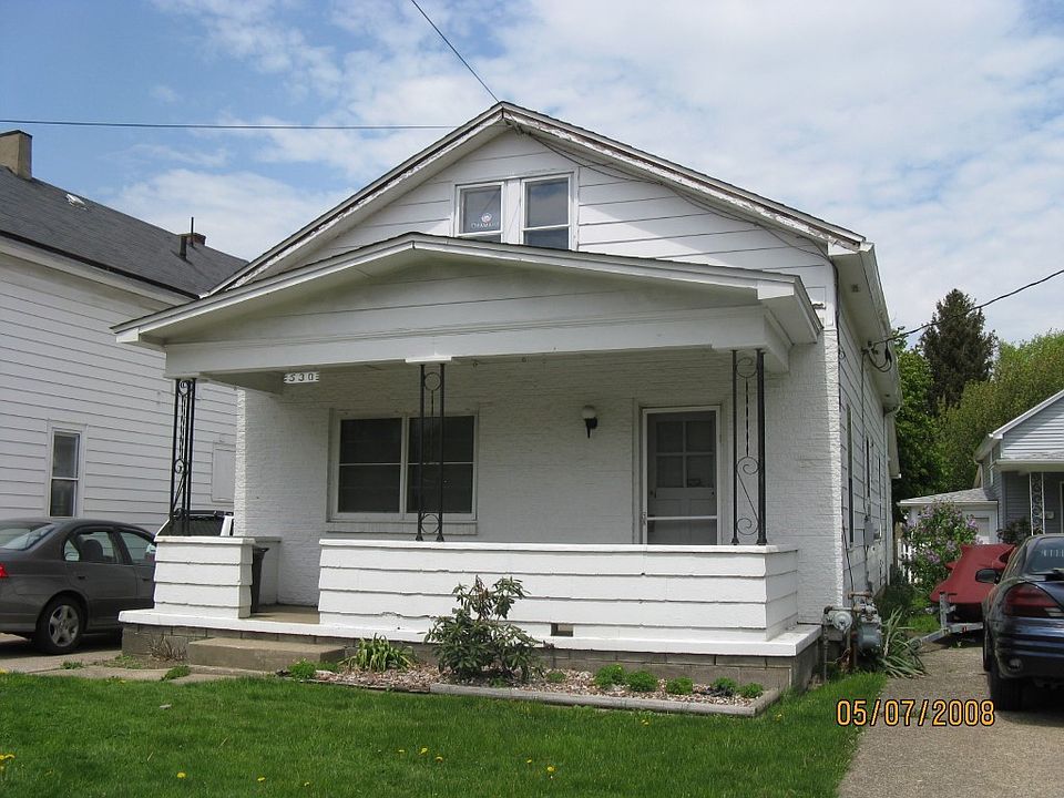 1st image of 530 E 28th St