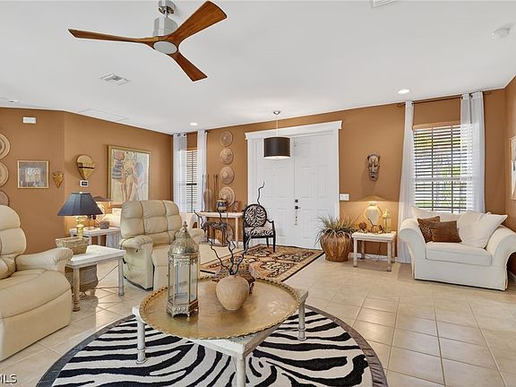 2nd image of 4914 SW 25th Ct