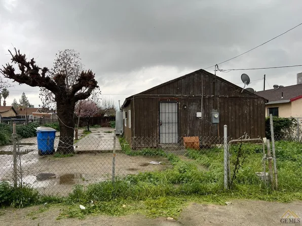 816 Hutson St, Arvin, CA 93203