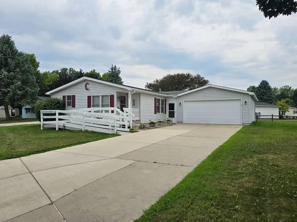 328 Saint Ives S #8328, Lansing, MI 48906