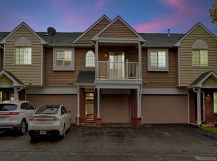 3299 Skyline Dr, Melvindale, MI 48122