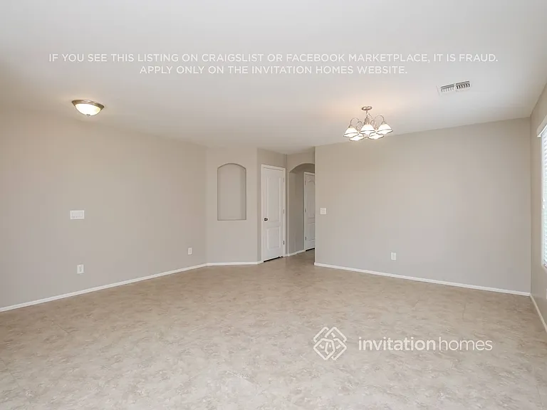 38166 N Sandy Dr — Photo 9