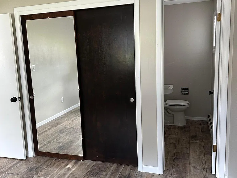 Master Bedroom Bathroom
