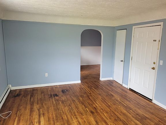 5th image of 3821 Boudinot Ave APT 4