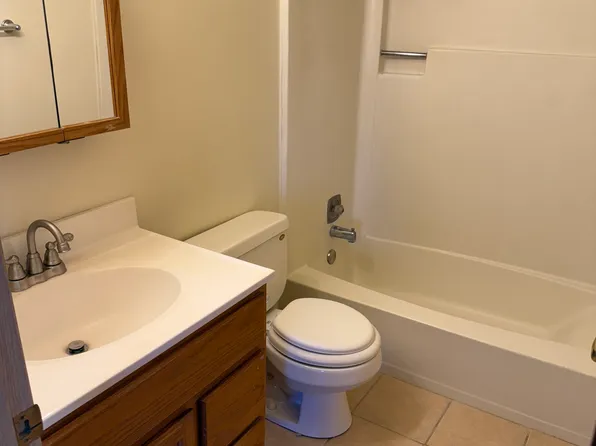 20138 S Frankfort Square Rd APT C, Frankfort, IL 60423