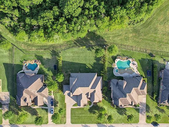 3rd image of 21503 Fairhaven Creek Dr