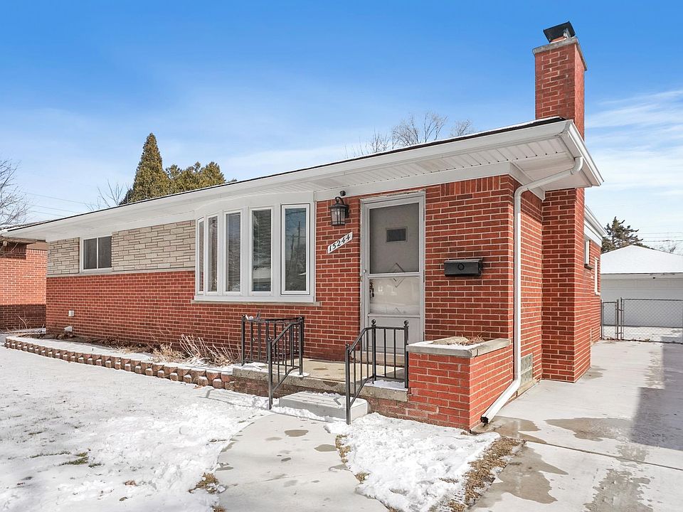 1st image of 15244 Blue Skies St