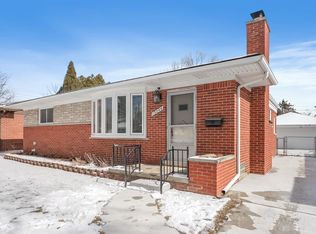 15244 Blue Skies St, Livonia, MI 48154