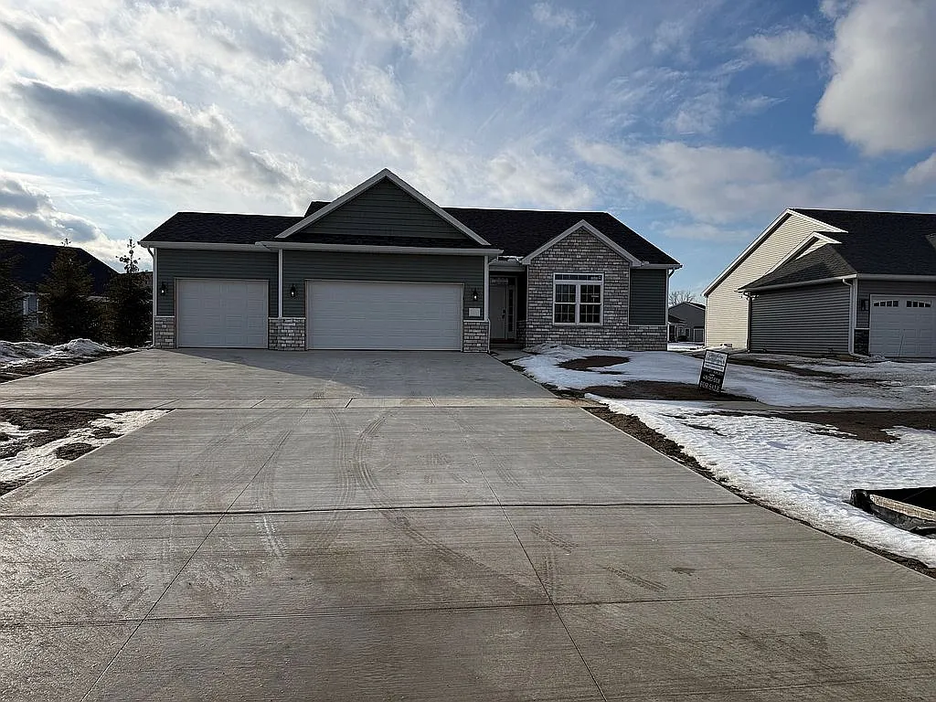 2226 Gunn Rd photo 1
