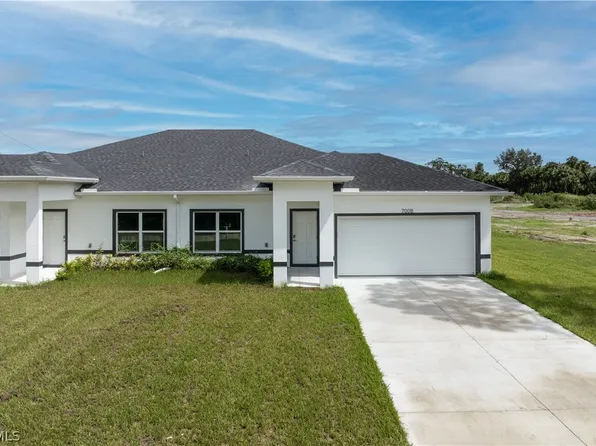 700 Broadway Ave E, Lehigh Acres, FL 33972
