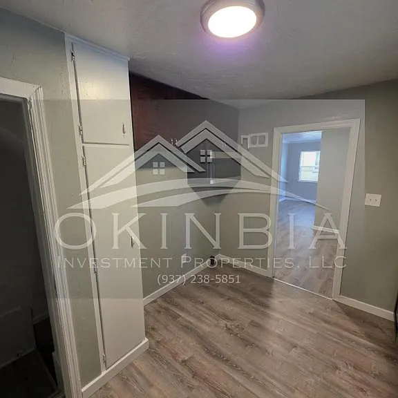 2815 Oxford Ave — Photo 8