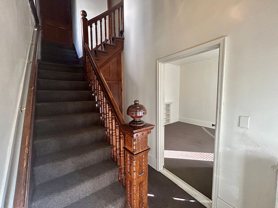 1st image of 130 W 25th St #2