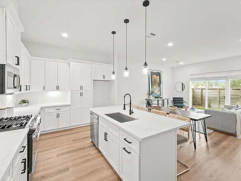 1019 Upside Wheatley Ln — Photo 8