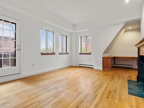 2 Clarendon St APT 505, Boston, MA 02116