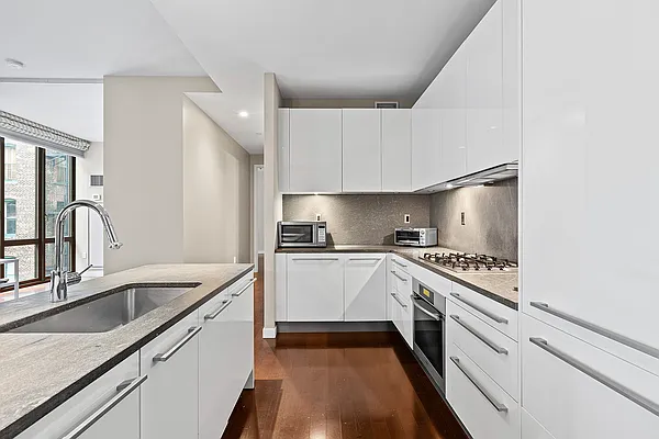 Rented by Compass | media 2