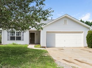 515 River View Dr, Lowell, NC 28098