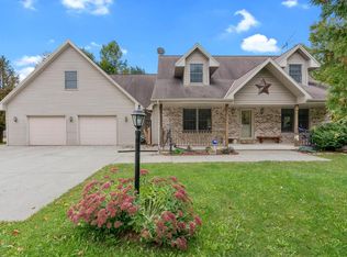 1911 Franks Rd, Sturgeon Bay, WI 54235