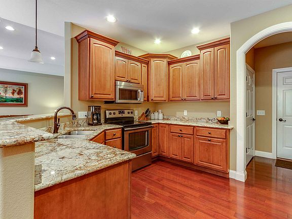 3rd image of 5421 Silver Fox Ct