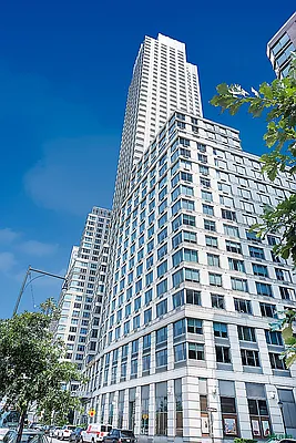 Rented by Akam Sales and Brokerage | media 44