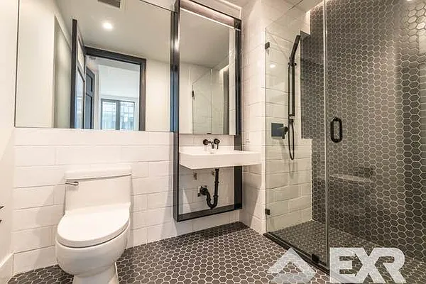 Rented by The KCI Group | media 113