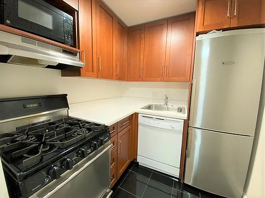 Rented by Corcoran | media 7