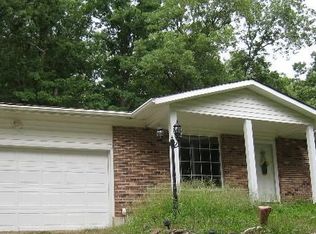 5715 Sunnywood Dr, Cedar Hill, MO 63016