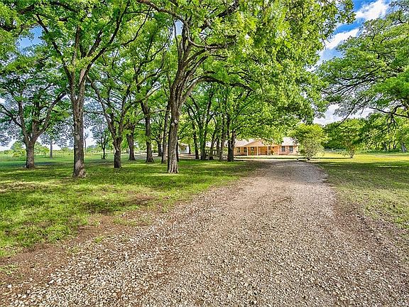 4th image of 10498 County Road 2404