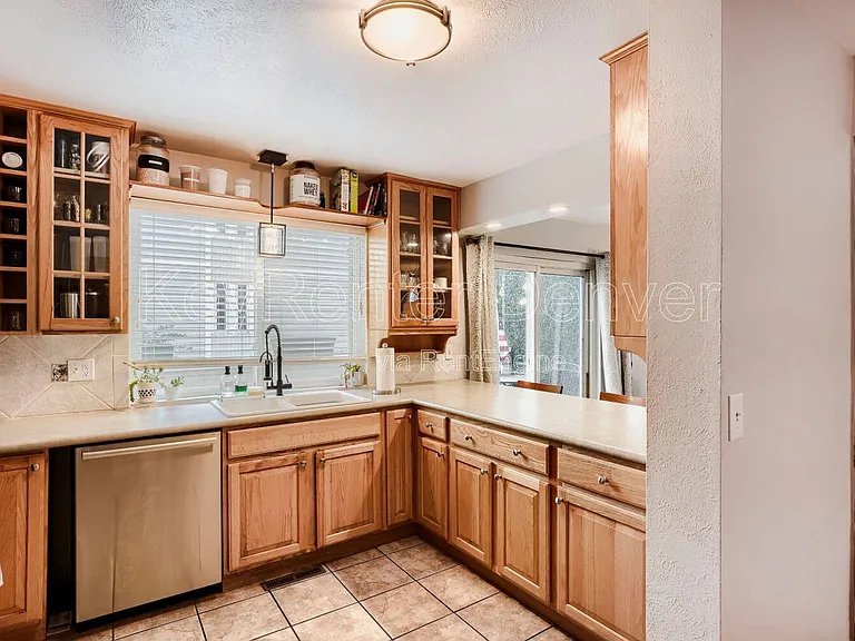 1050 S Monaco Street Pkwy #37 — Photo 8