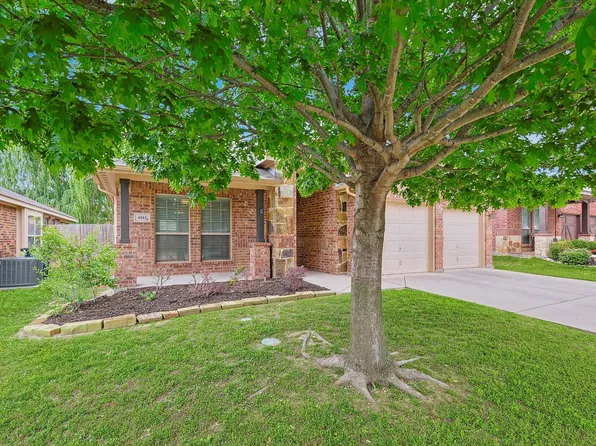6113 Redear Dr, Fort Worth, TX 76179