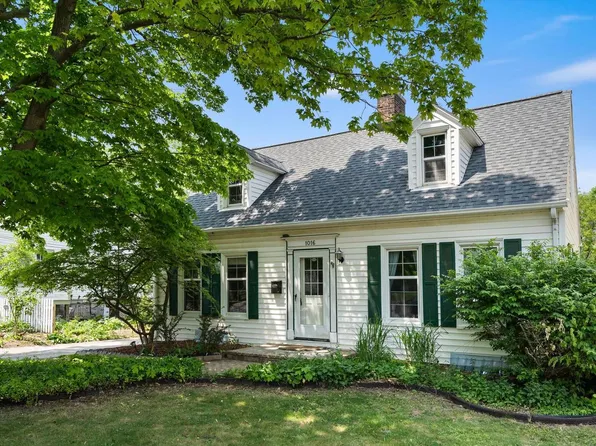 1016 West Grand AVENUE, Port Washington, WI 53074