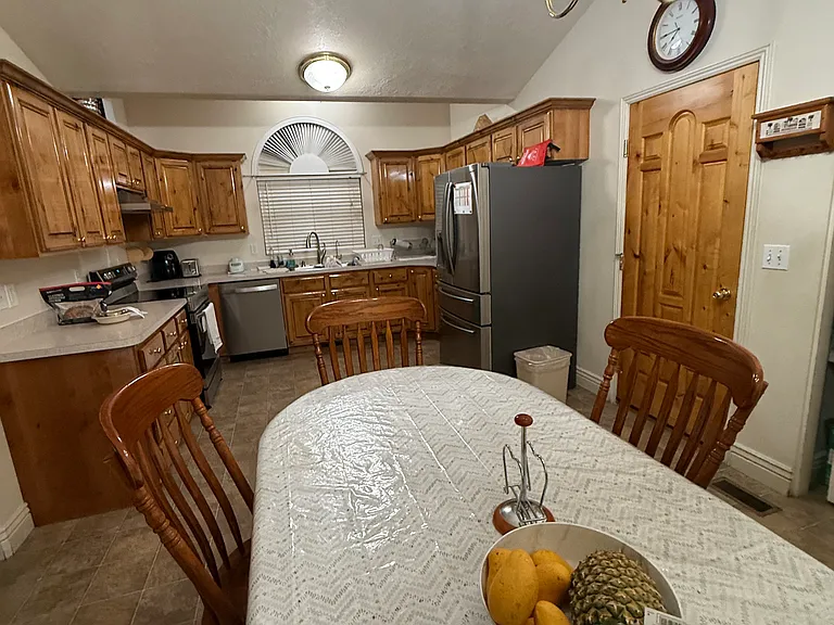 1711 N 980 W — Photo 6